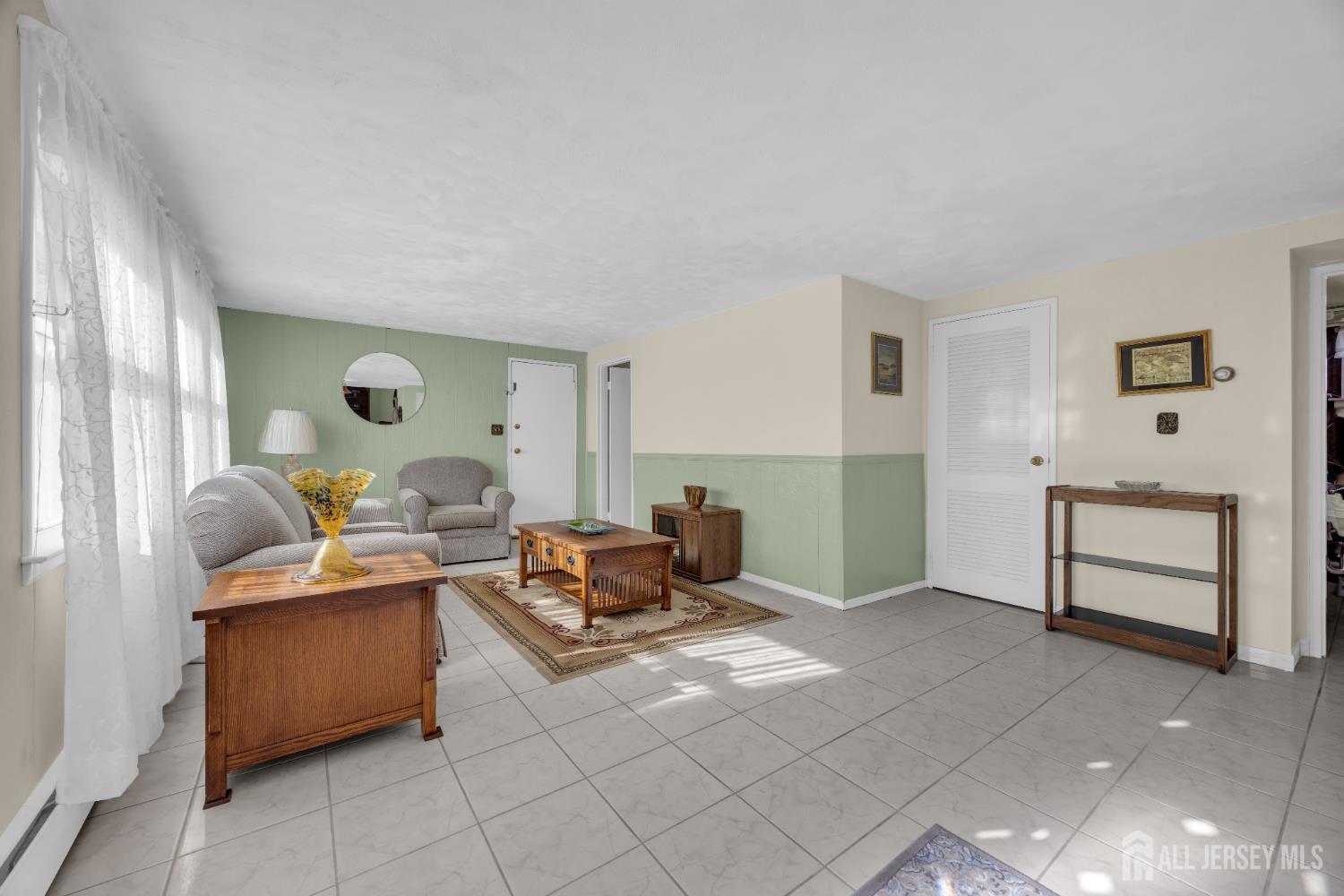 1463 Pawnee Road North Brunswick, NJ 08902 - Photo 11 of 13