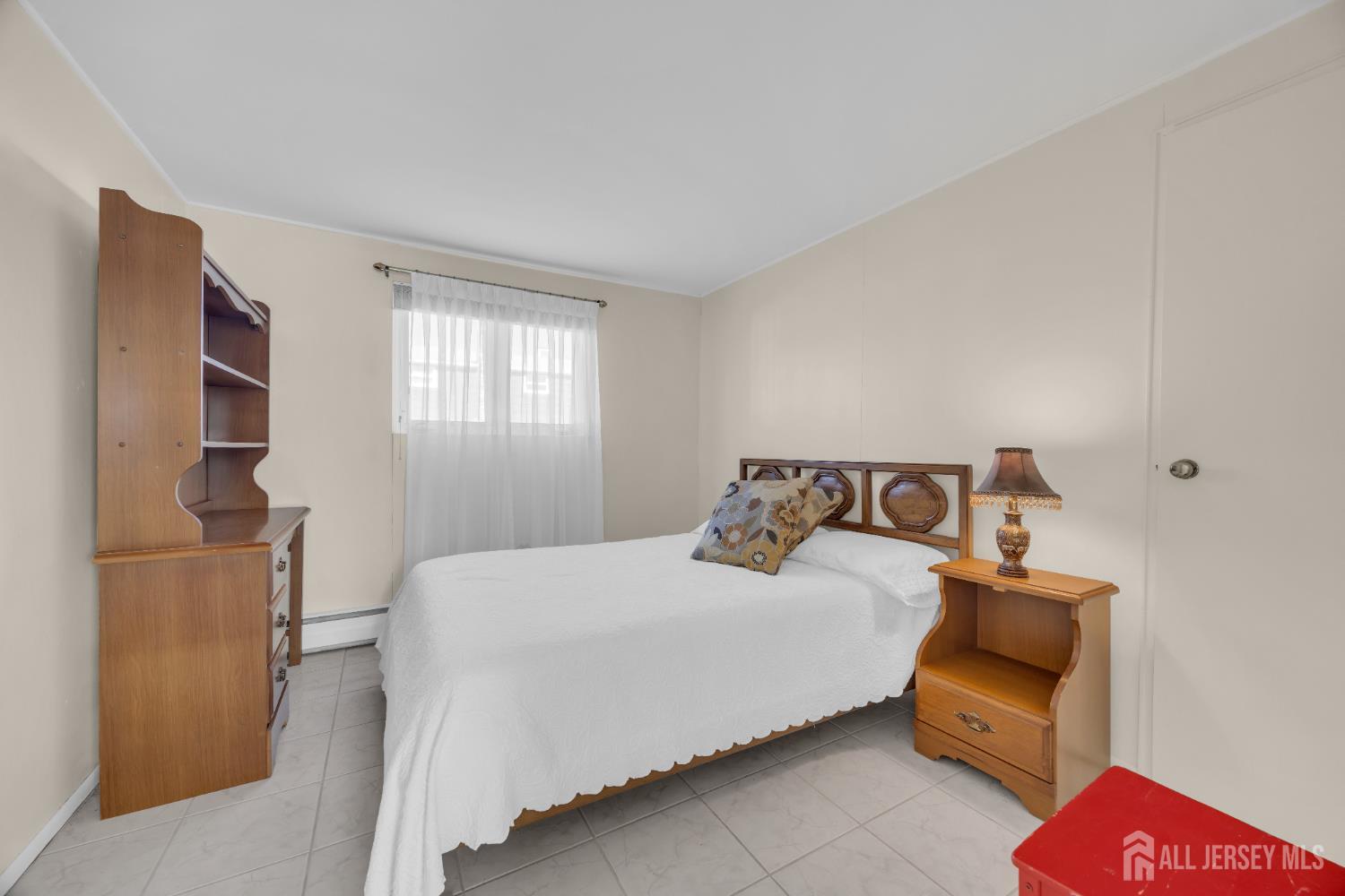 1463 Pawnee Road North Brunswick, NJ 08902 - Photo 5 of 13