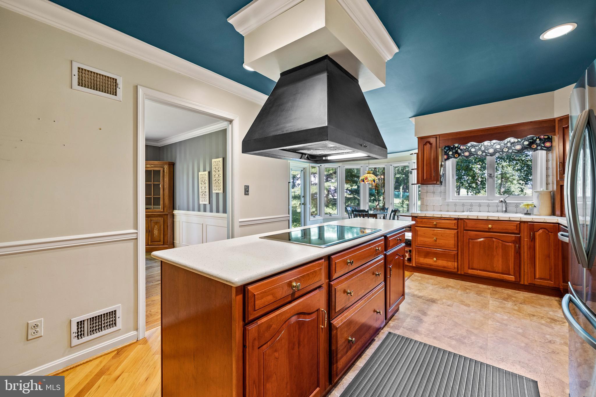 725 Chapel Ridge Road Lutherville-Timonium, MD 21093 - Photo 8 of 36 Gallery Image 8