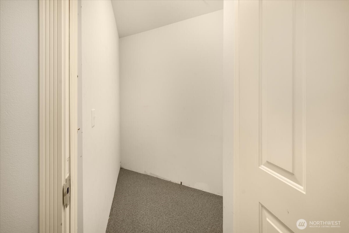 8500 Main Street, Unit F212 Edmonds, WA 98026 - Photo 24 of 38