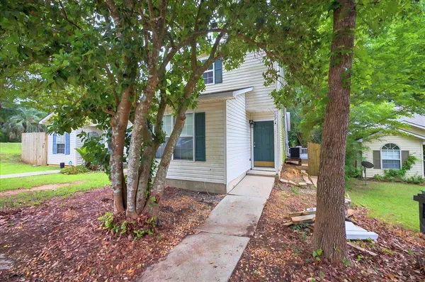 $1,800 | 3001 Oak Park Court, Unit A, Tallahassee, FL 32308