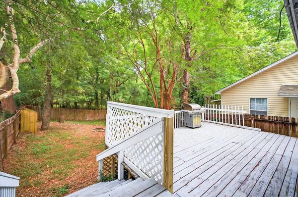 $1,800 | 3001 Oak Park Court, Unit A, Tallahassee, FL 32308