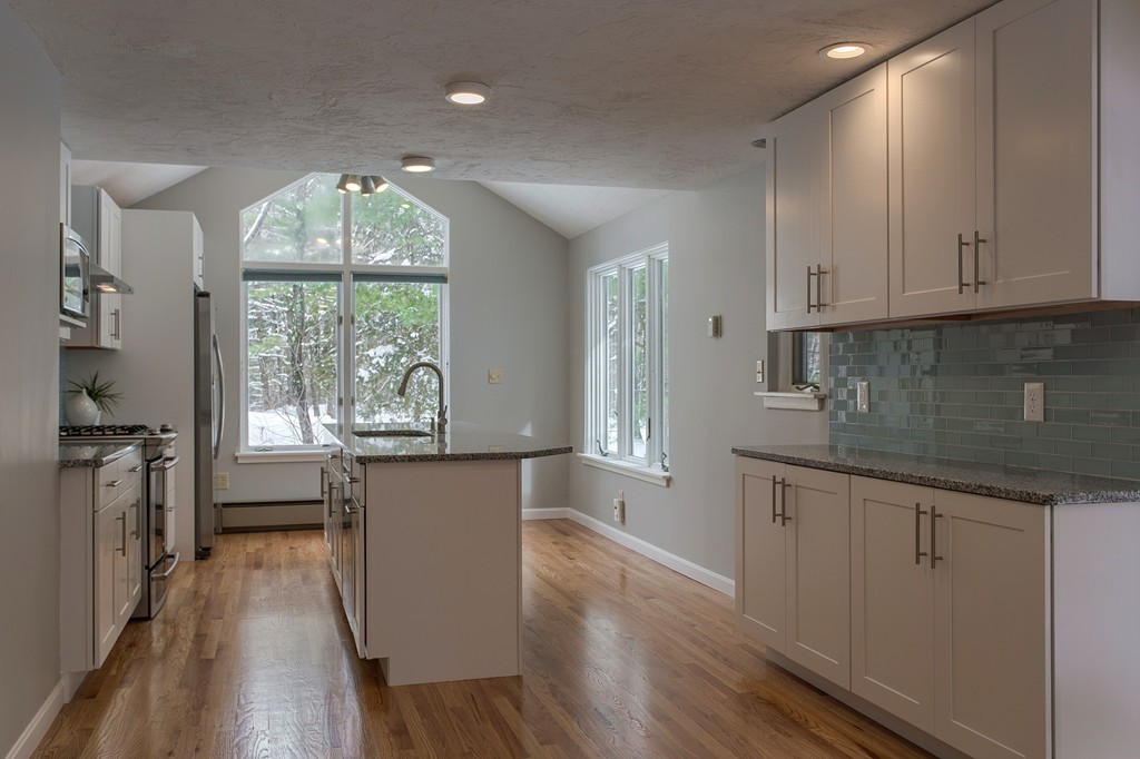 12 Heather Hill Road Acton, MA 01720 - Photo 9 of 29 Gallery Image 9