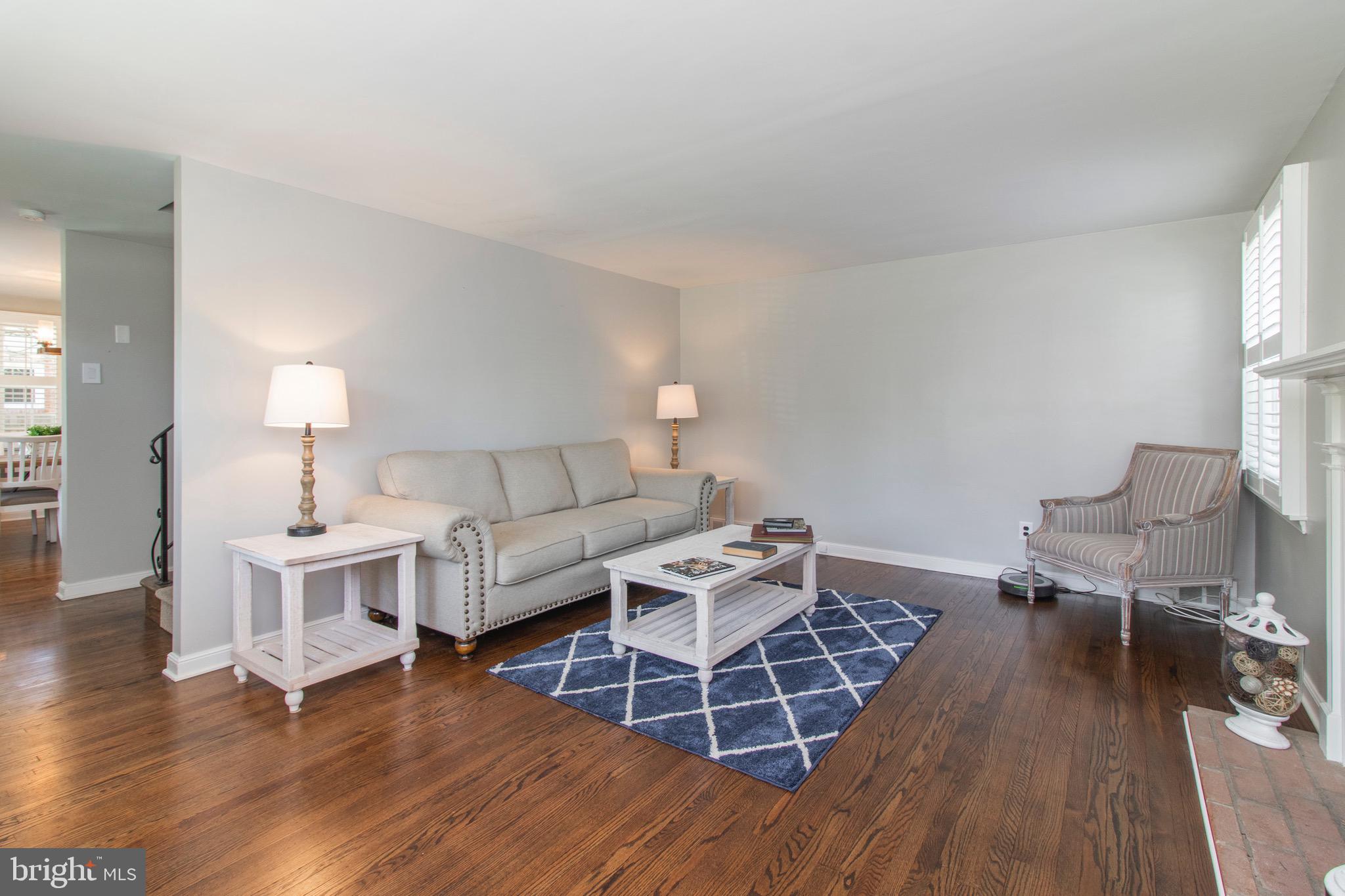 121 Atwood Road Glenside, PA 19038 - Photo 4 of 30 Living Room