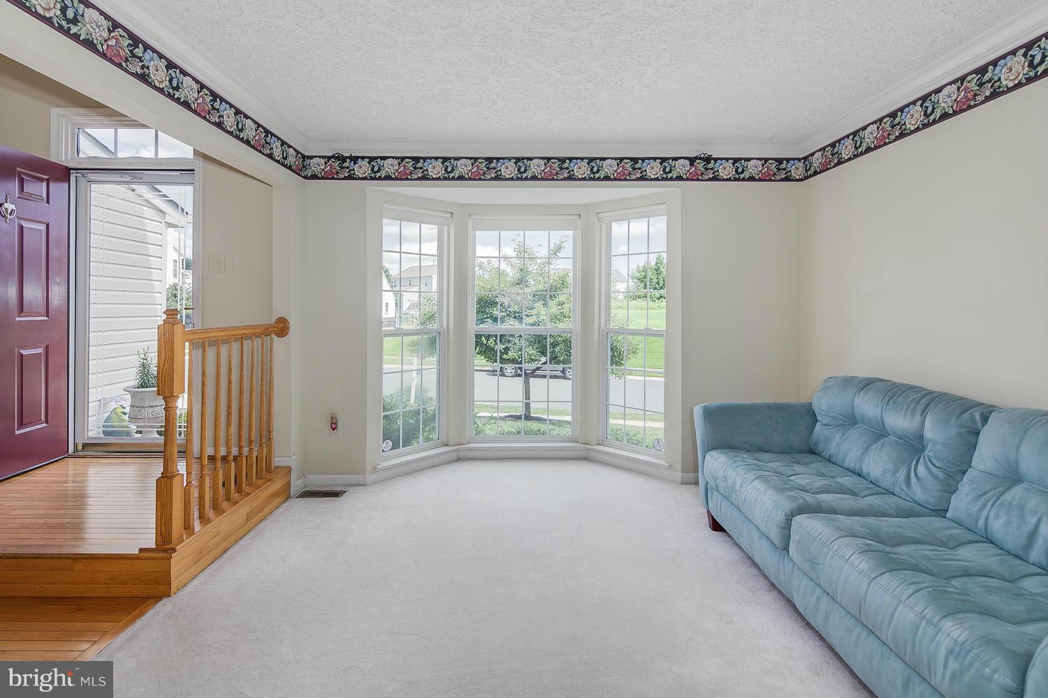 504 Barksdale Road Joppa, MD 21085 - Photo 5 of 30 Living Room