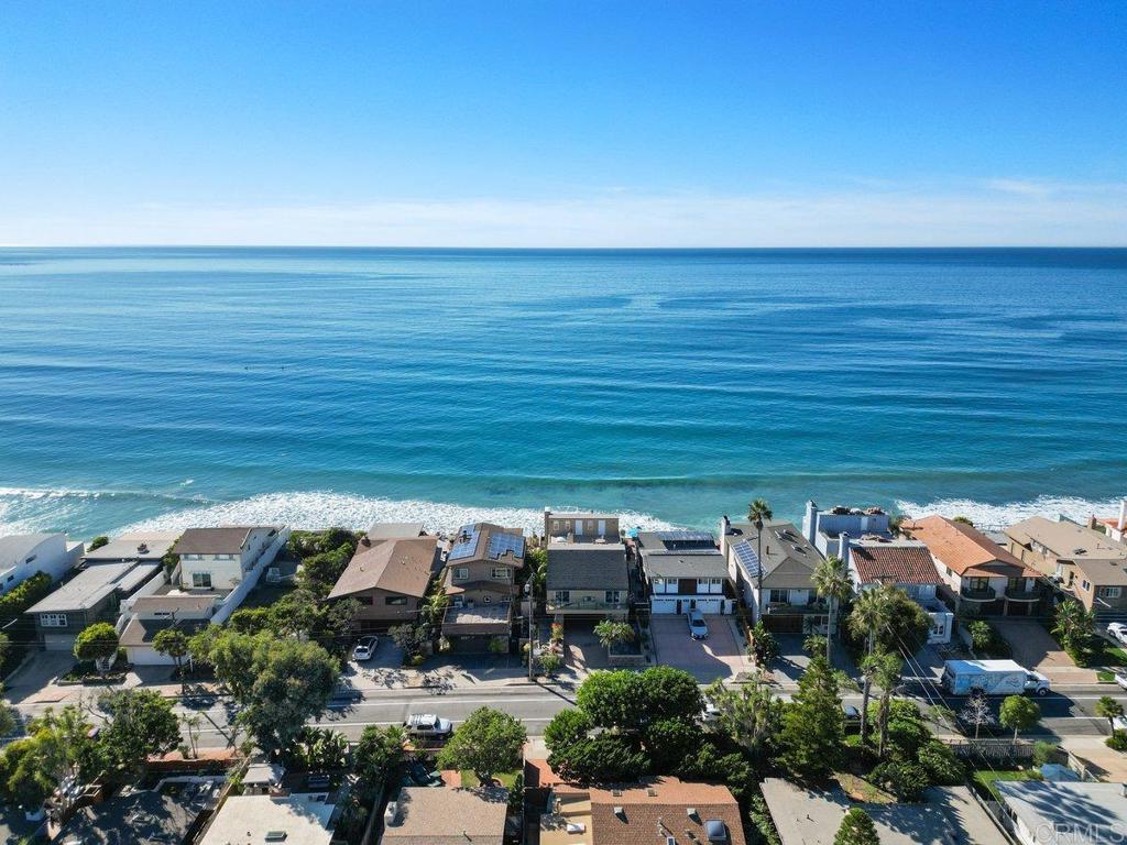 378 Neptune Avenue Encinitas, CA 92024 - Photo 6 of 45