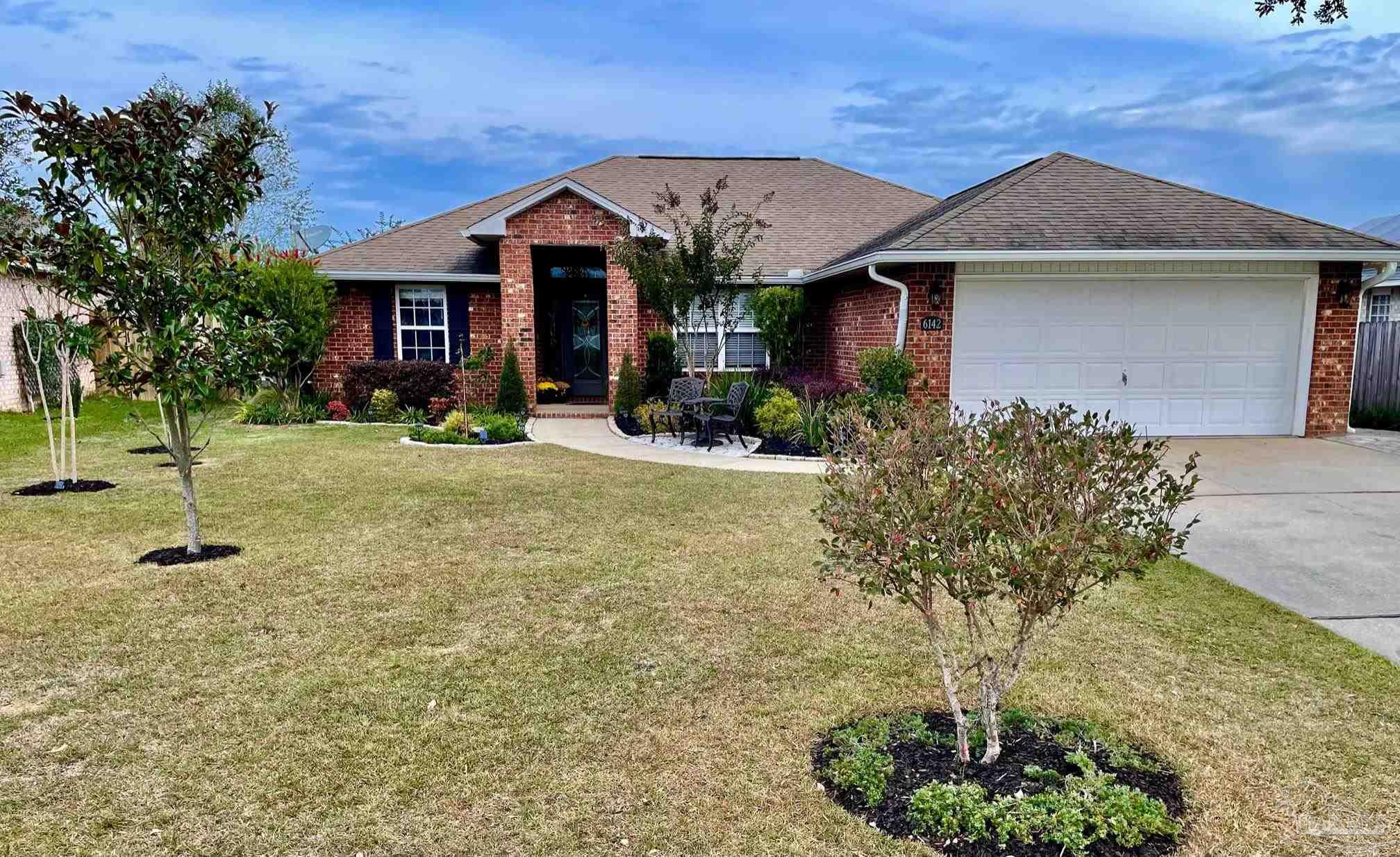 6142 Jameson Circle, Milton, FL 32571 | Compass