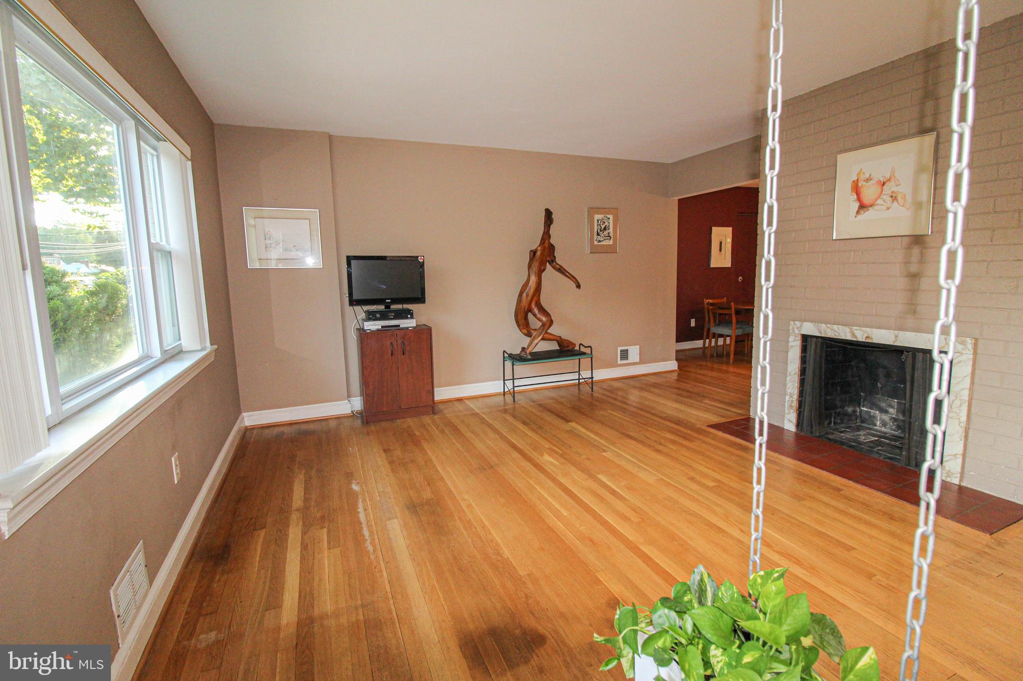 1607 Forest Glen Road Silver Spring, MD 20910 - Photo 14 of 49 Gallery Image 14
