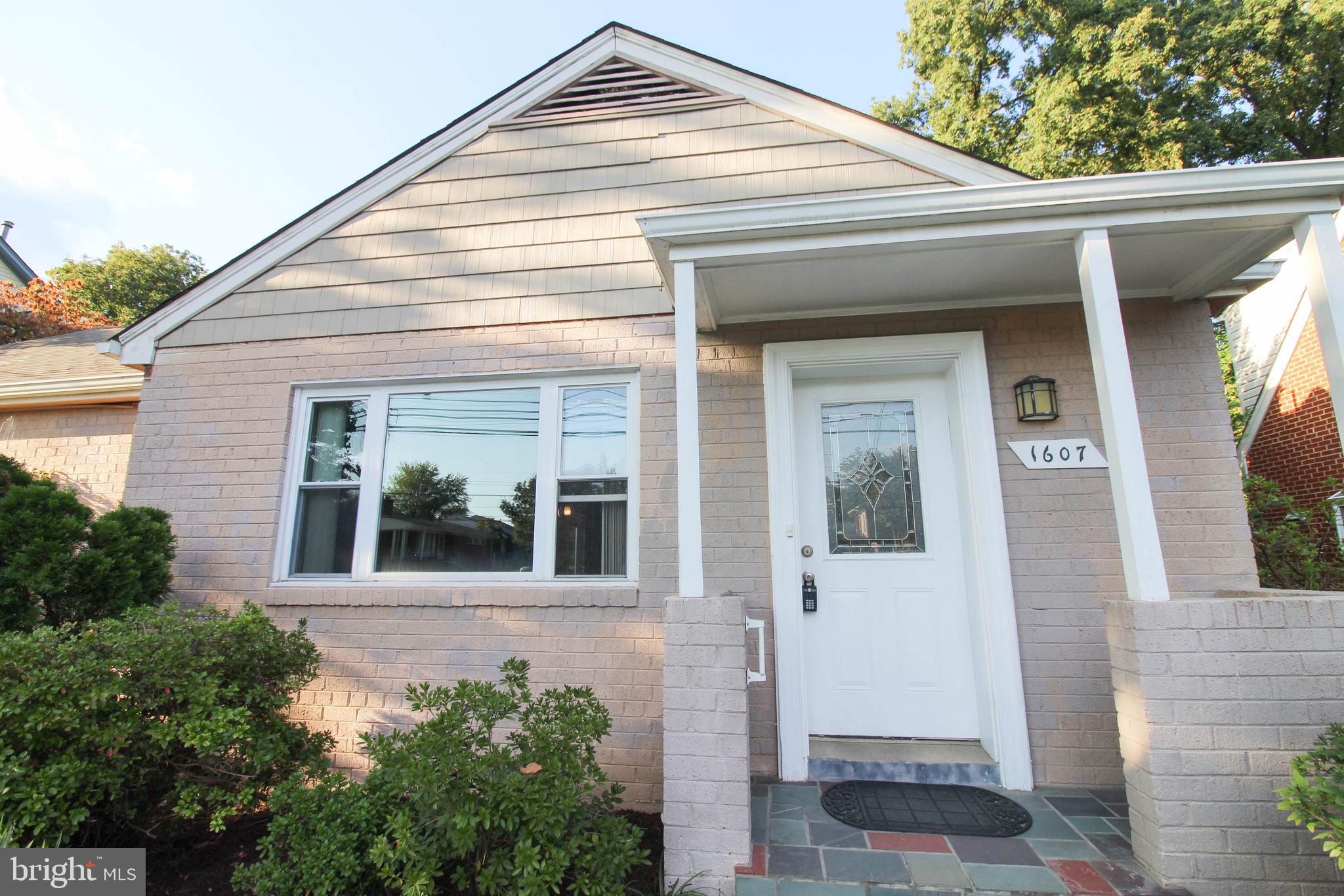1607 Forest Glen Road Silver Spring, MD 20910 - Photo 4 of 49 Gallery Image 4