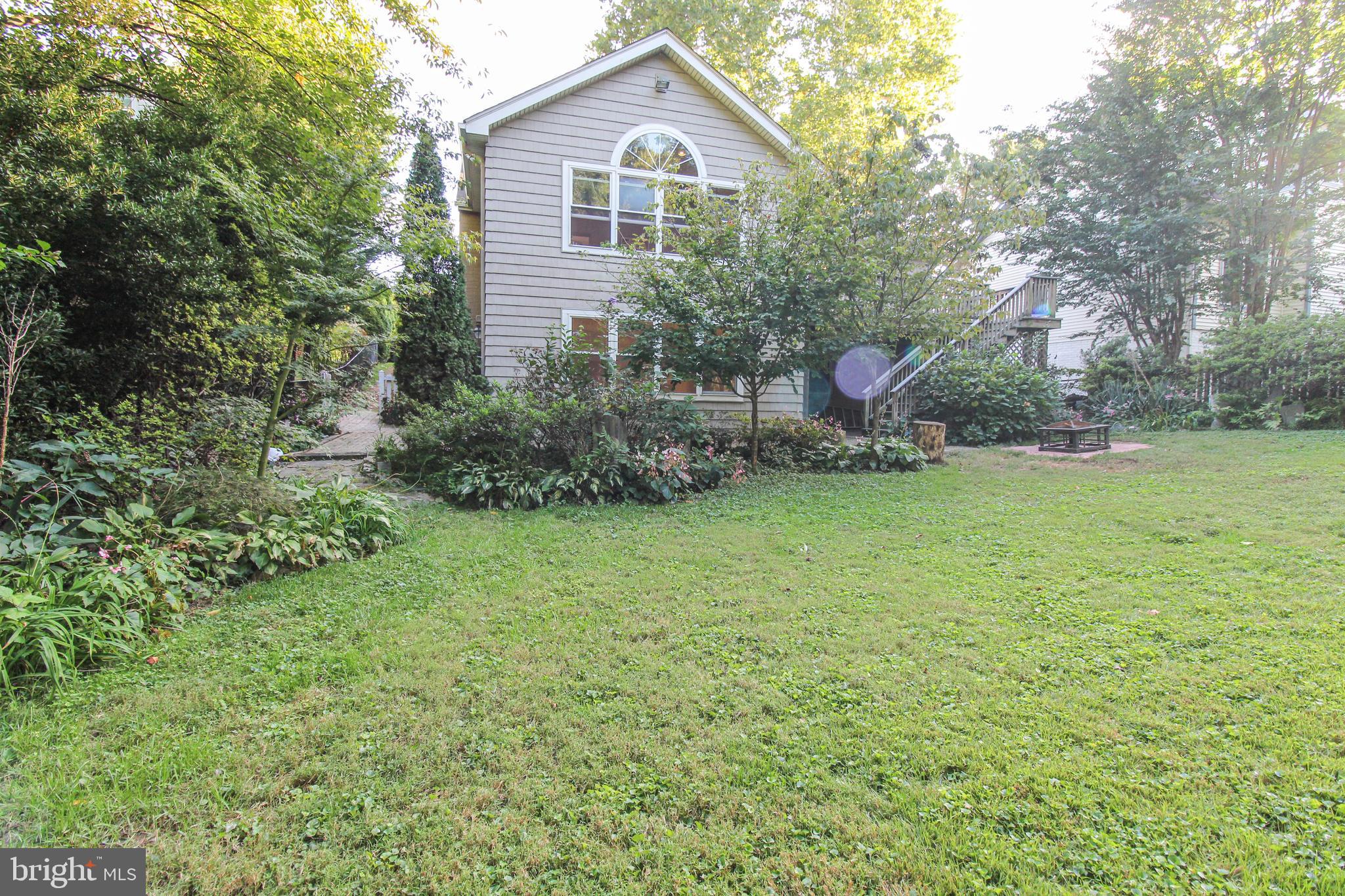 1607 Forest Glen Road Silver Spring, MD 20910 - Photo 5 of 49 Gallery Image 5