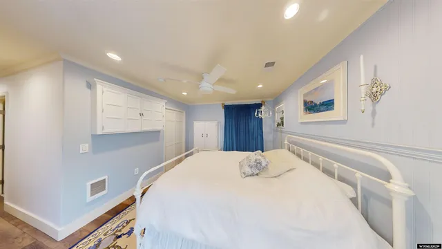 $385,000 | 299 Leedy Drive, Lander, WY 82520