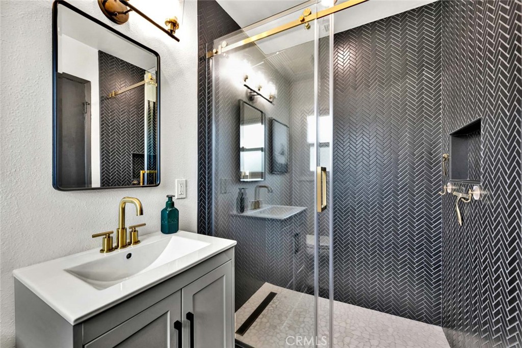 330 North Colgate Street Anaheim, CA 92801 - Photo 9 of 20