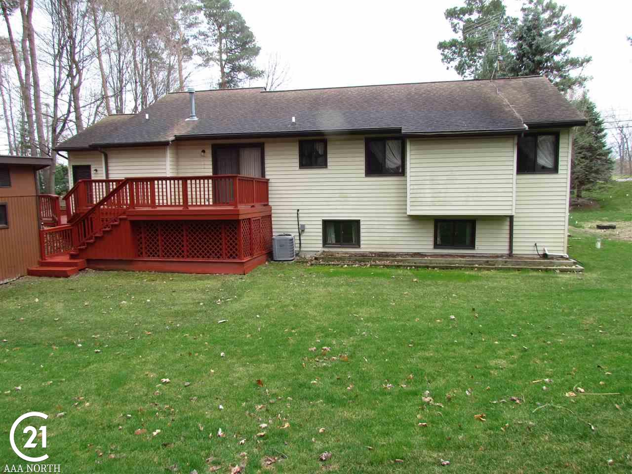 5486 Clarkston Road Clarkston, MI 48348 - Photo 29 of 31