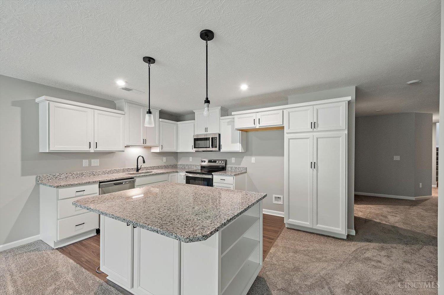 623 Tradition Ridge, Unit 80102 Cincinnati, OH 45245 - Photo 5 of 25 Gallery Image 5