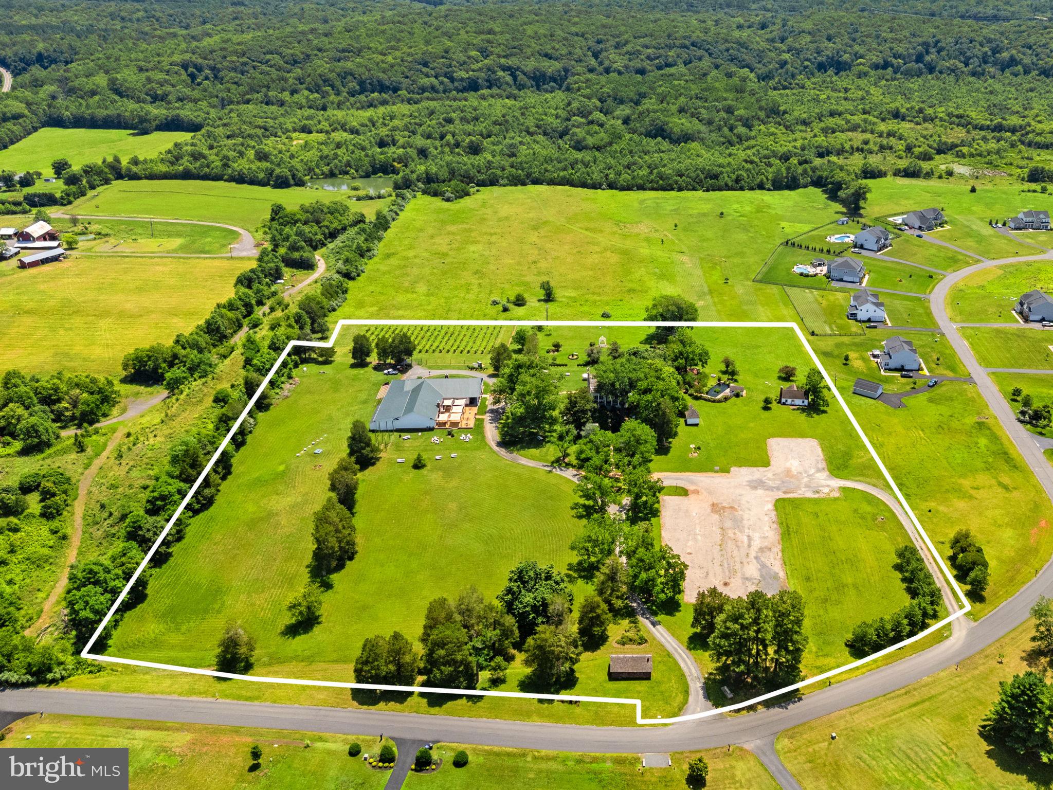 6190 Georgetown Road Broad Run, VA 20137 - Photo 34 of 95 Effingham Manor & Winery