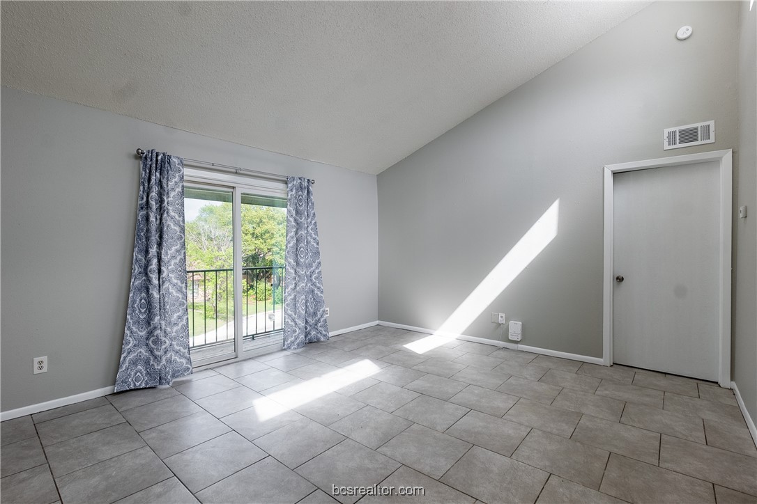 2000 Kazmeier, Unit 48 Bryan, TX 77802 - Photo 4 of 14