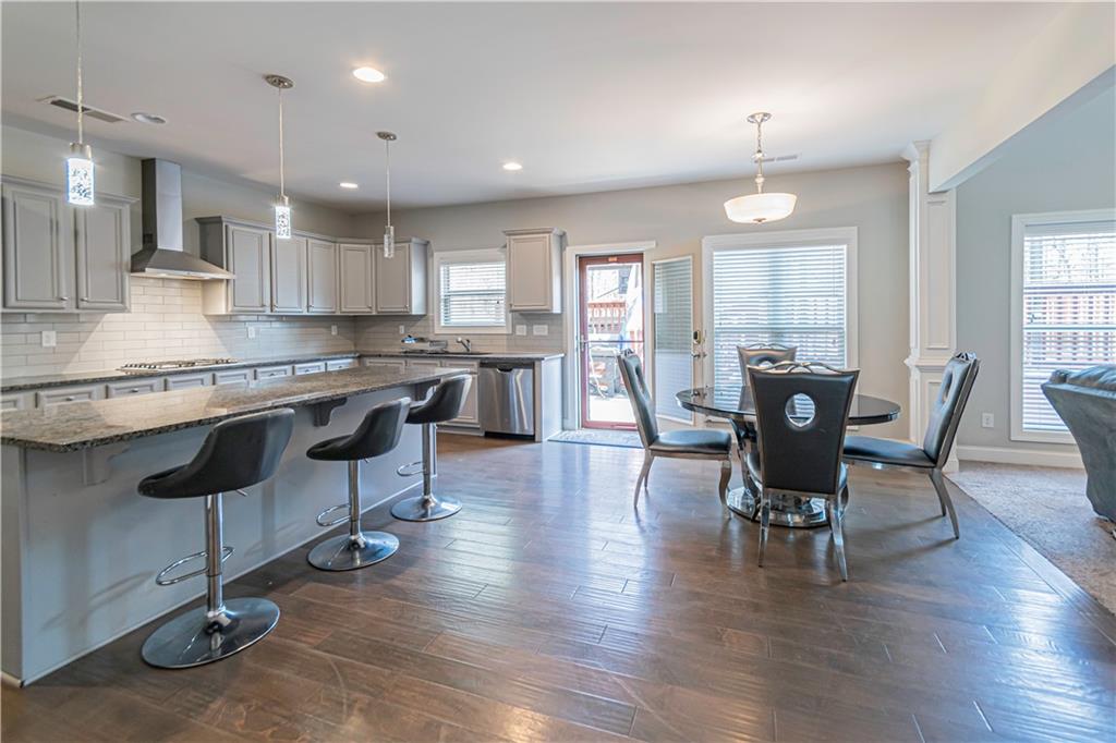 1428 Kings Point Way Southwest Conyers, GA 30094 - Photo 11 of 32