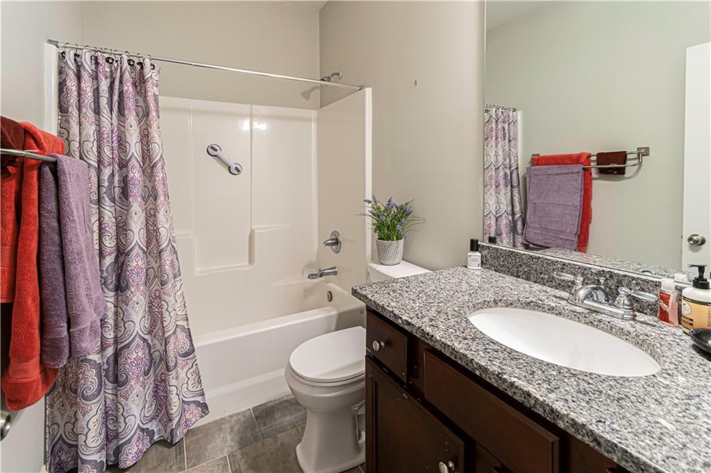 1428 Kings Point Way Southwest Conyers, GA 30094 - Photo 14 of 32