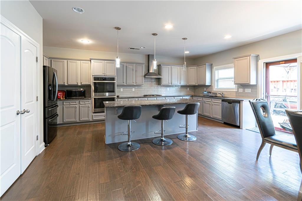 1428 Kings Point Way Southwest Conyers, GA 30094 - Photo 9 of 32