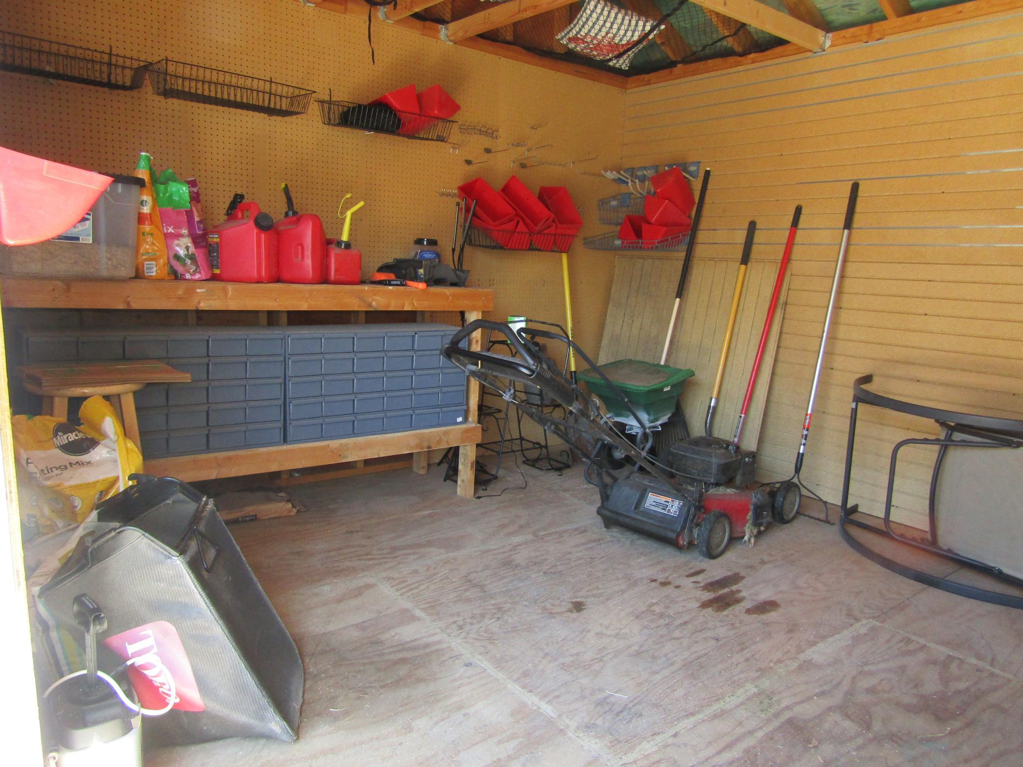 217 London Road Marshall, MN 56258 - Photo 34 of 41