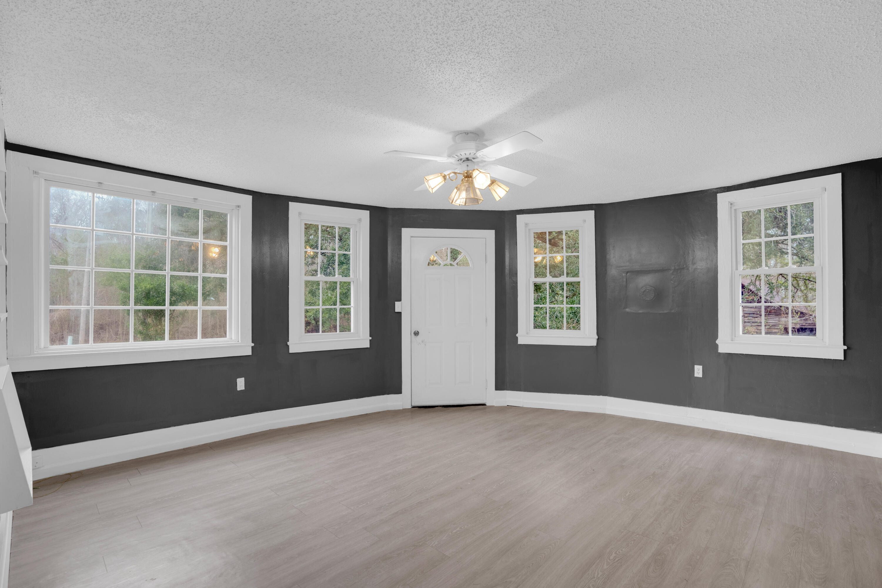 305 Scrimshaw Road Batesburg, SC 29006 - Photo 4 of 42