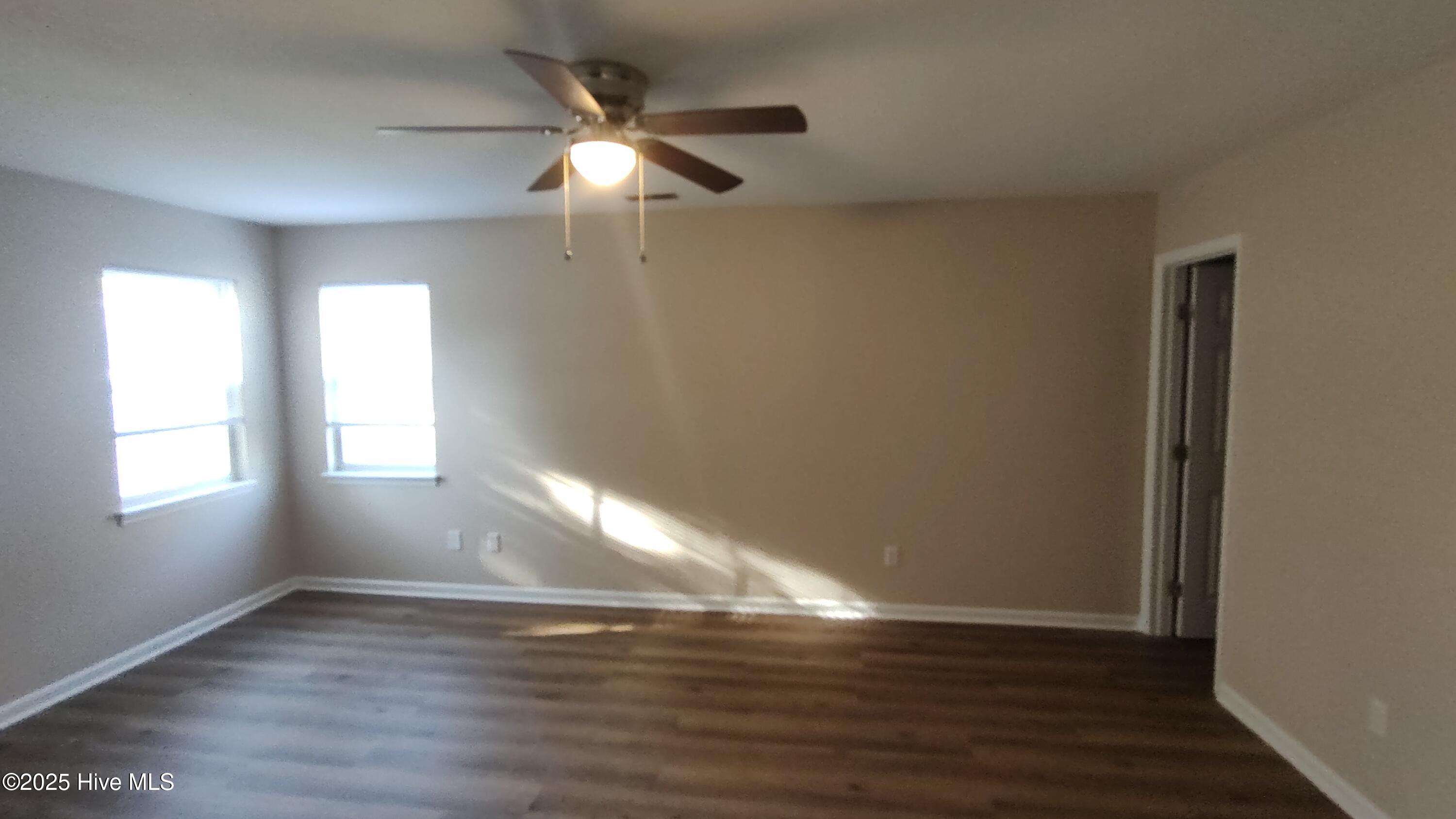 813 South Dogwood Lane Swansboro, NC 28584 - Photo 13 of 21 2025-10-22 16.09.43