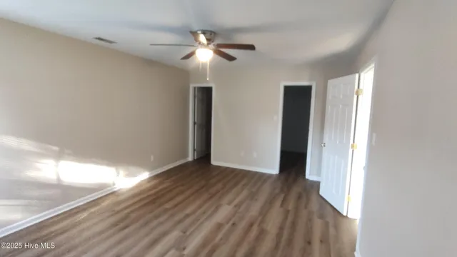 $2,200 | 813 South Dogwood Lane, Swansboro, NC 28584