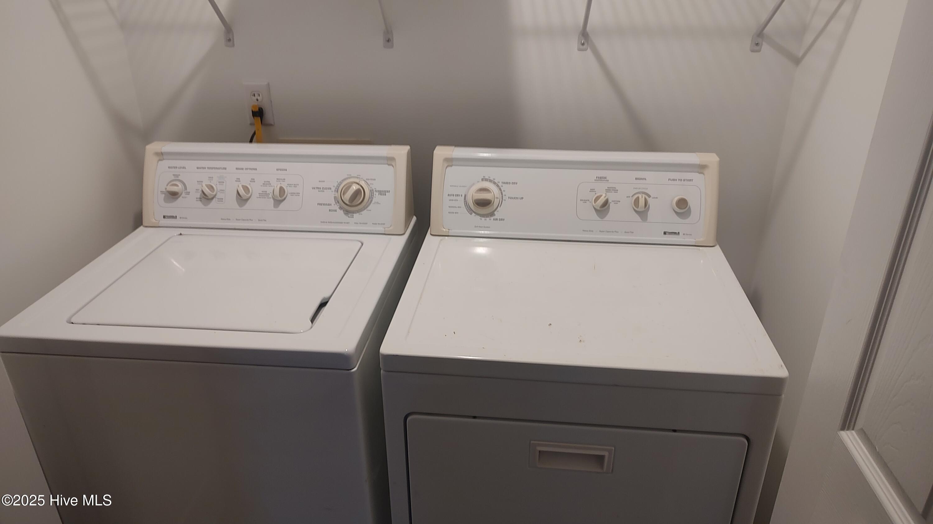 813 South Dogwood Lane Swansboro, NC 28584 - Photo 17 of 21 2025-10-22 16.15.04