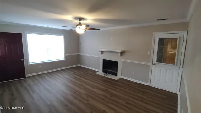 $2,200 | 813 South Dogwood Lane, Swansboro, NC 28584