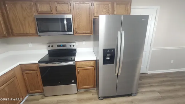 $2,200 | 813 South Dogwood Lane, Swansboro, NC 28584