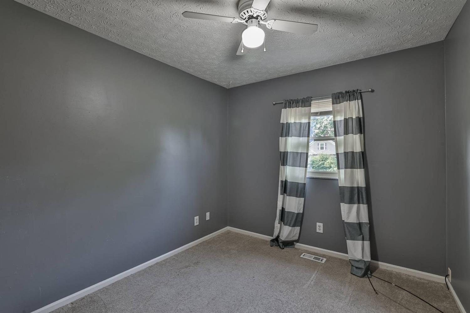 5452 Sidney Road Cincinnati, OH 45238 - Photo 15 of 25