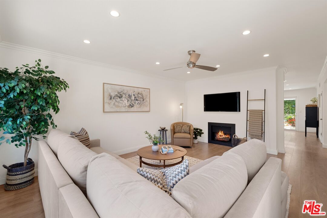 32136 Watergate Road Westlake Village, CA 91361 - Photo 9 of 34