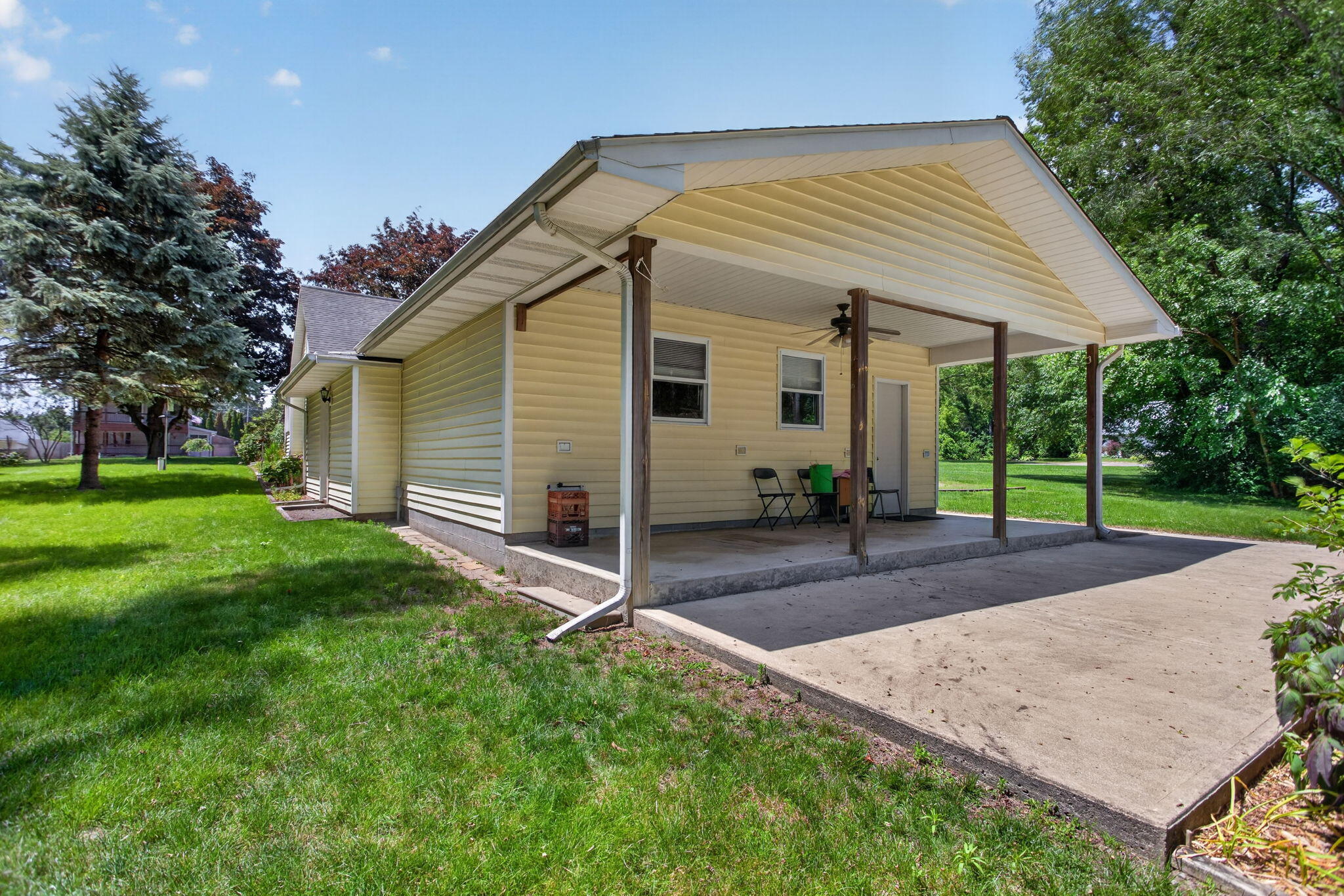 235 Bender Street Jackson, MI 49201 - Photo 31 of 39 7-web-or-mls-IMG_6404
