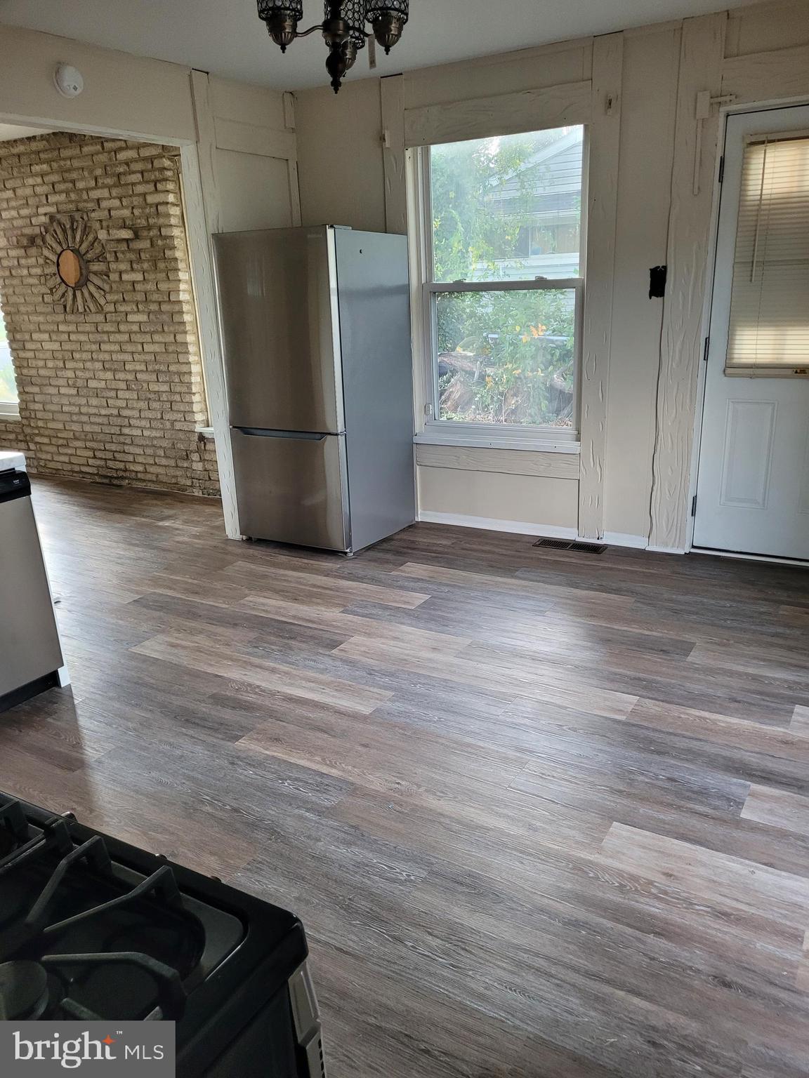 304 9th Avenue Southeast Glen Burnie, MD 21061 - Photo 16 of 44