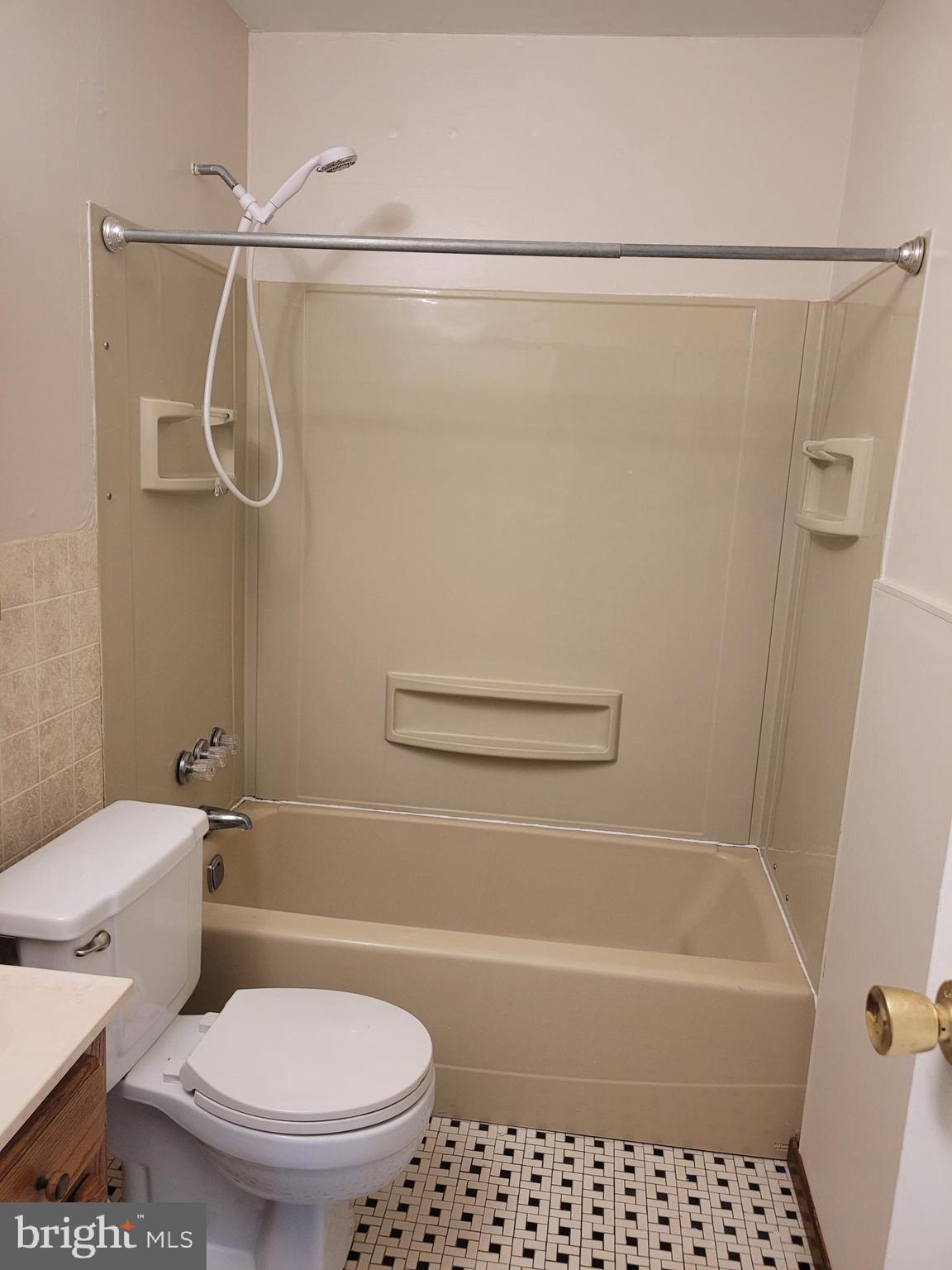 304 9th Avenue Southeast Glen Burnie, MD 21061 - Photo 30 of 44