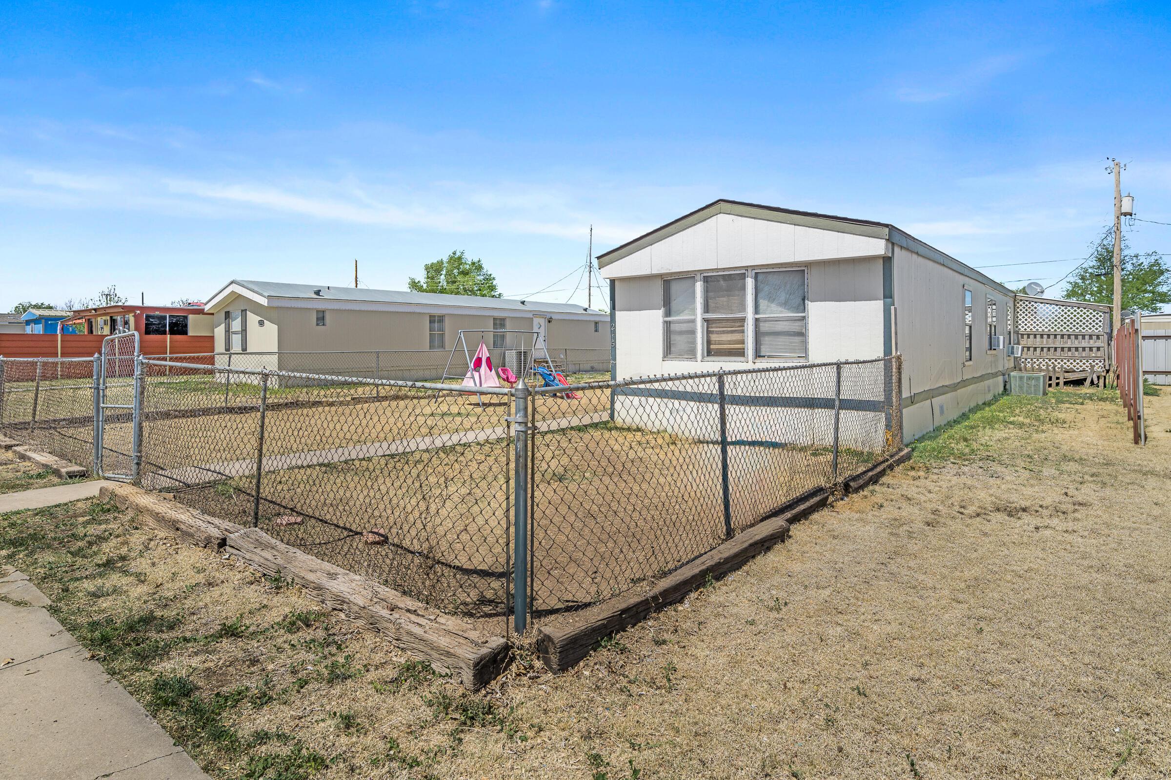 a view of a wrought fence