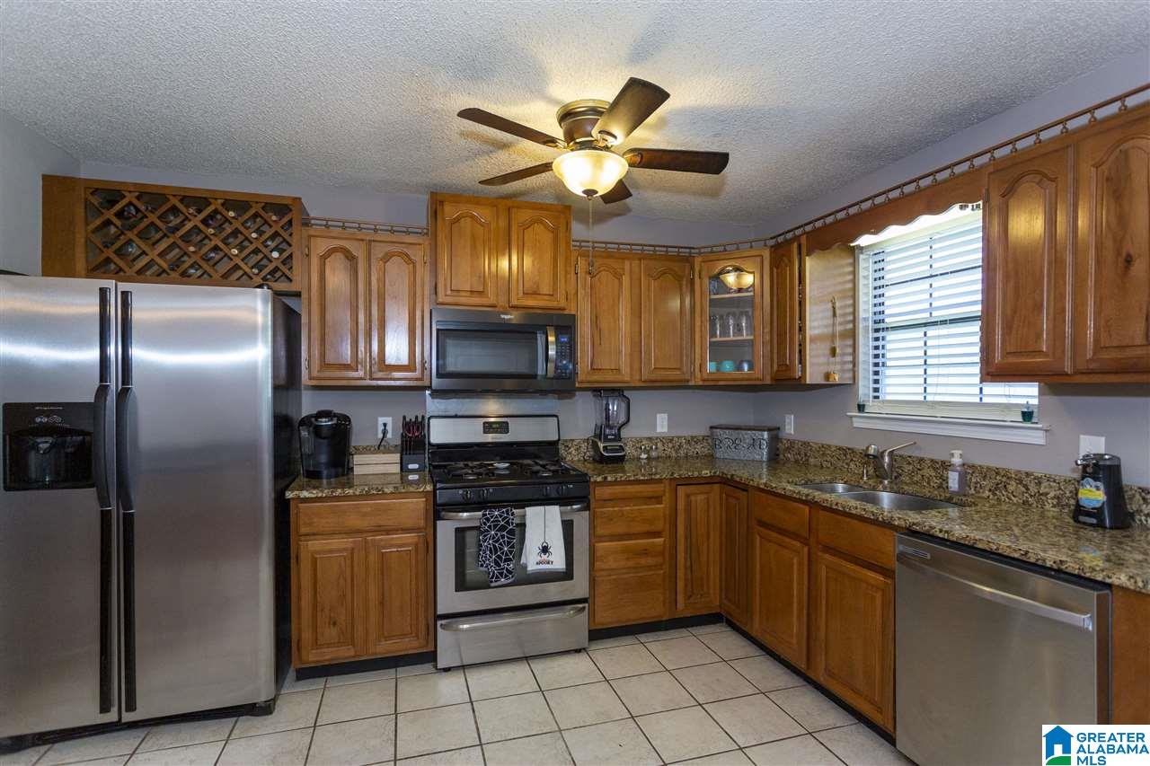 1350 Suncrest Road Bessemer, AL 35020 - Photo 15 of 32
