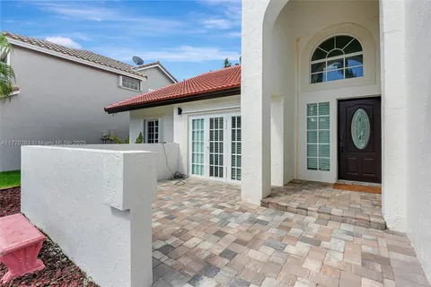 $1,100,000 | 1055 San Luis Rey, Weston, FL 33326
