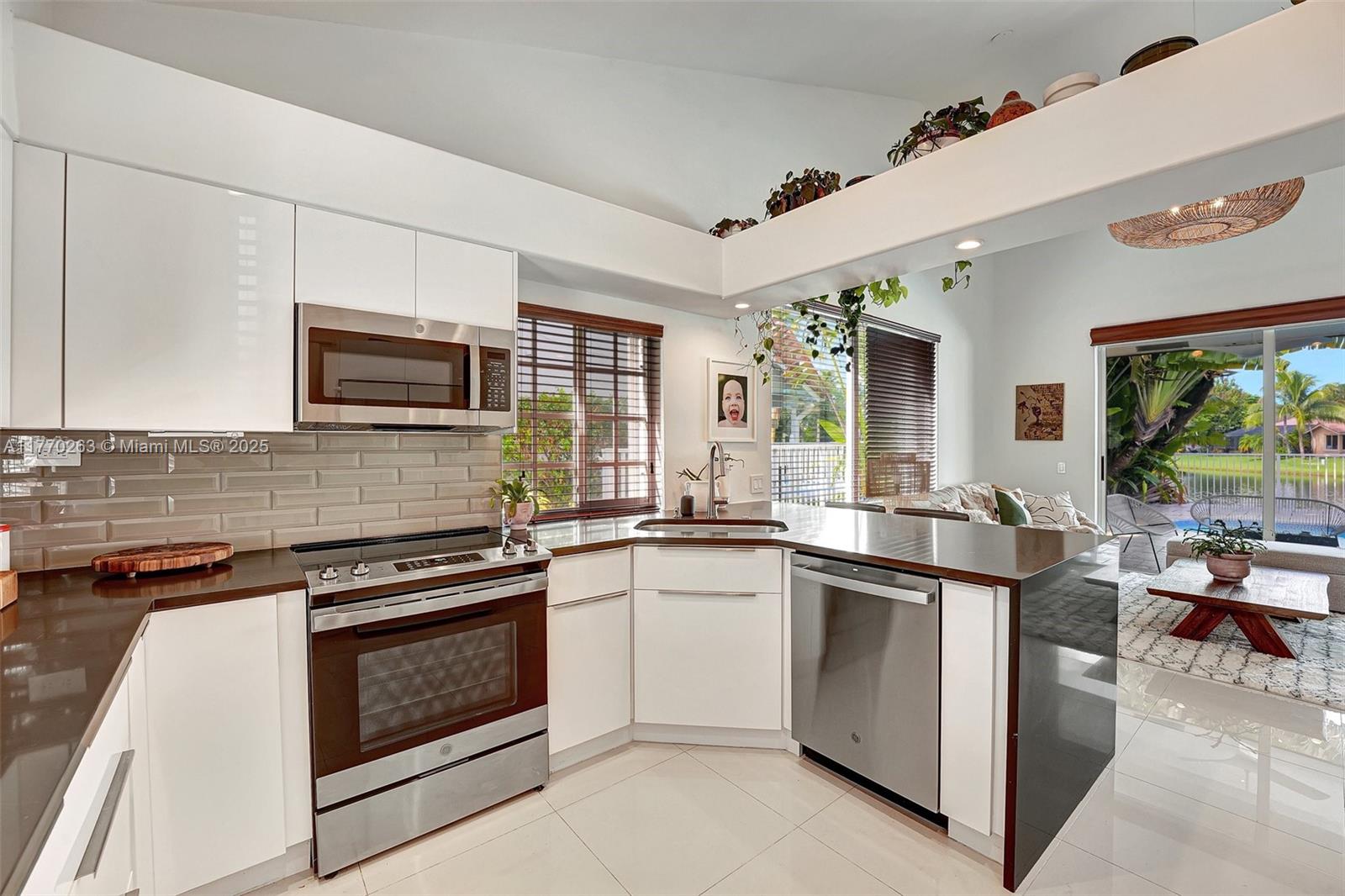 1055 San Luis Rey Weston, FL 33326 - Photo 26 of 75