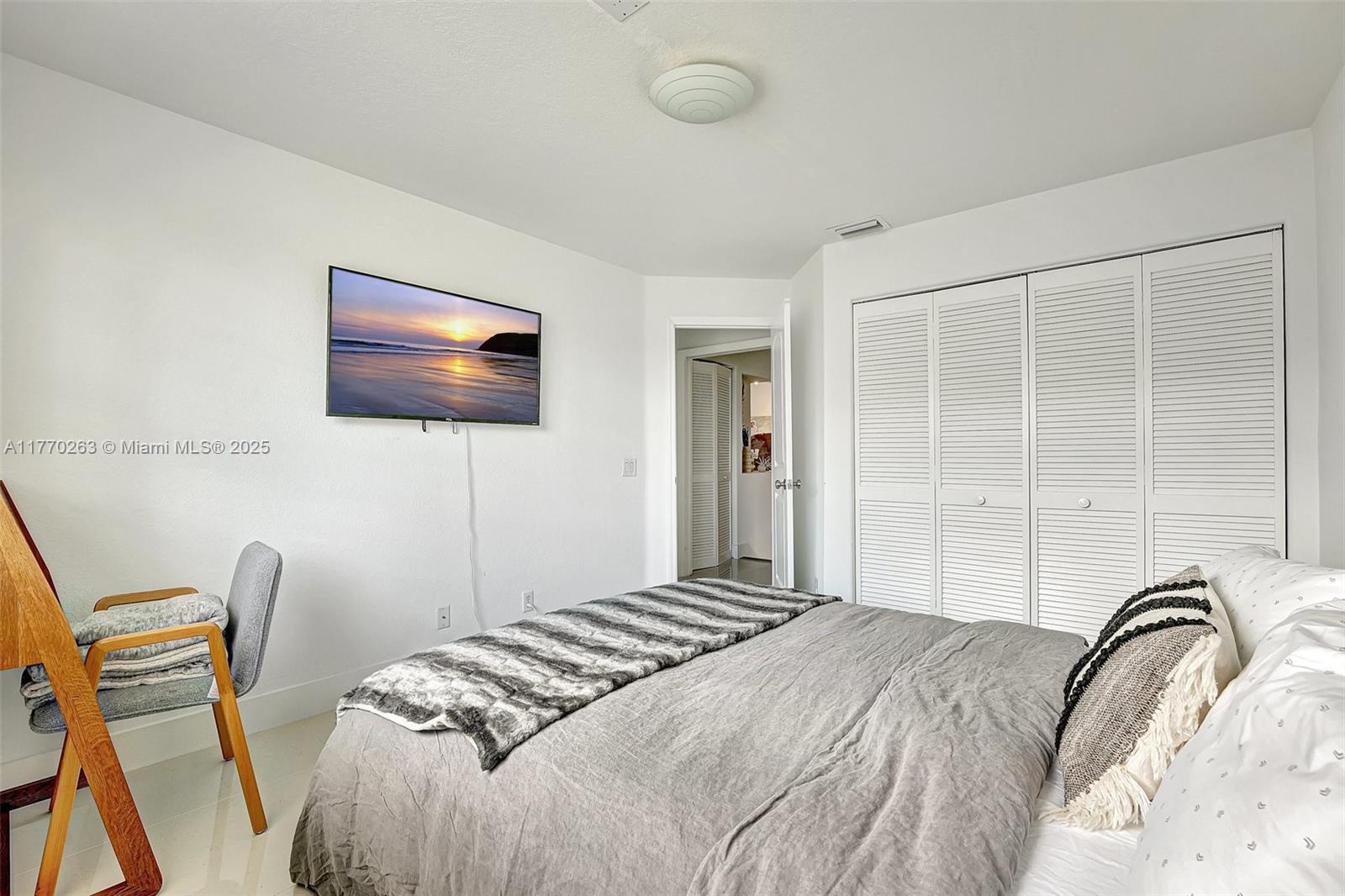 1055 San Luis Rey Weston, FL 33326 - Photo 43 of 75