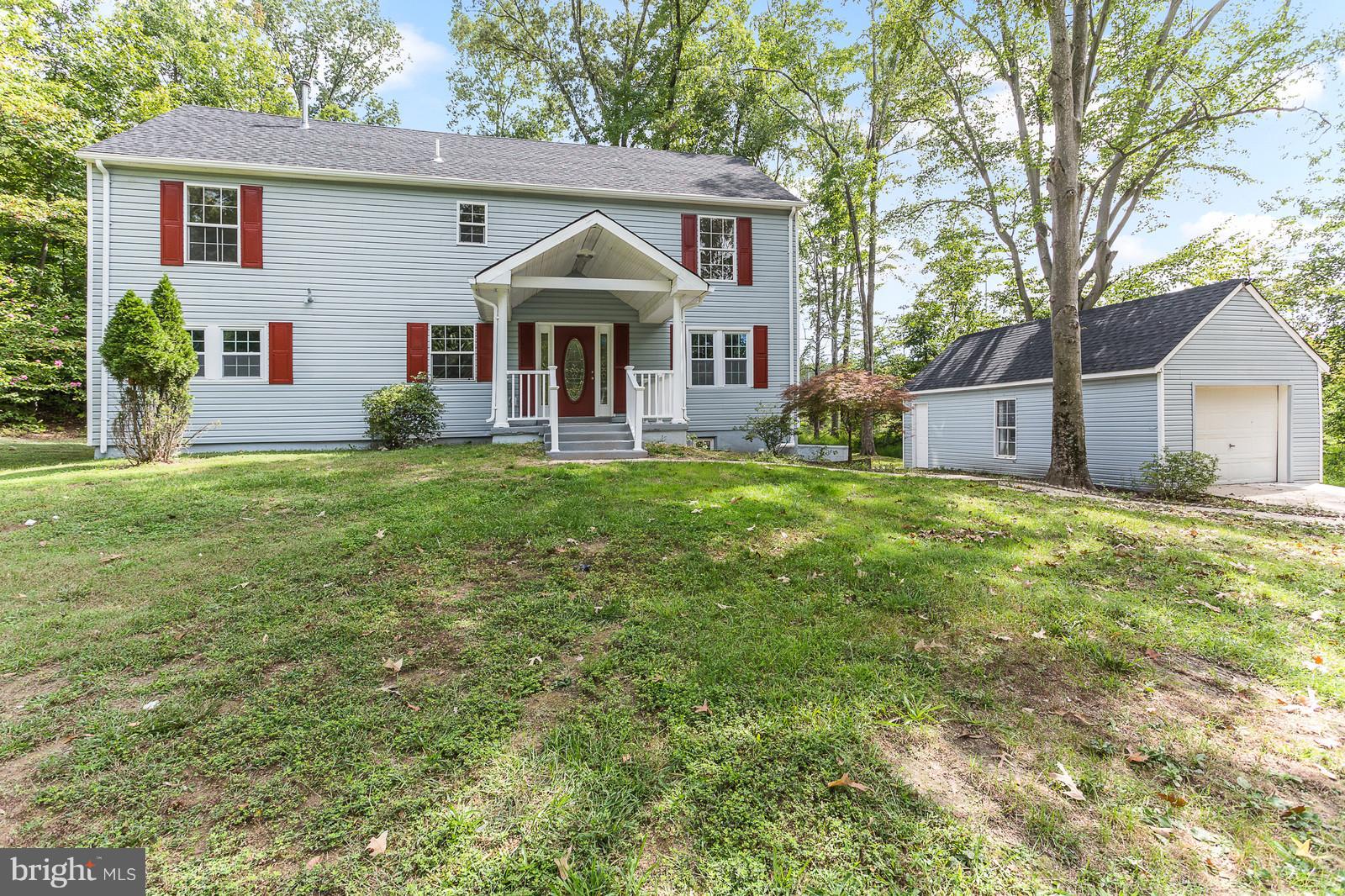 18575 Old Triangle Road Triangle, VA 22172 - Photo 3 of 29 Exterior (Front)