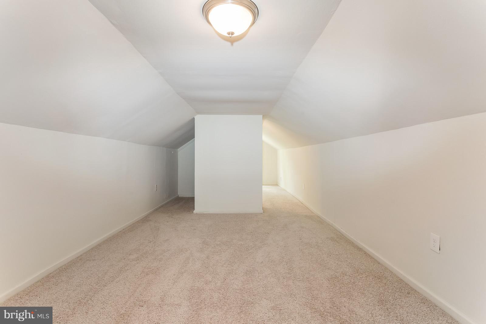 18575 Old Triangle Road Triangle, VA 22172 - Photo 22 of 29 Interior (General)