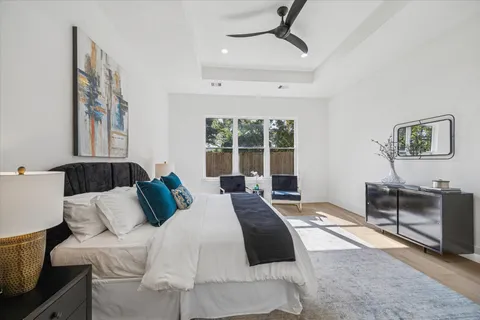 $699,900 | 6634 Sylvan Road, Houston, TX 77023