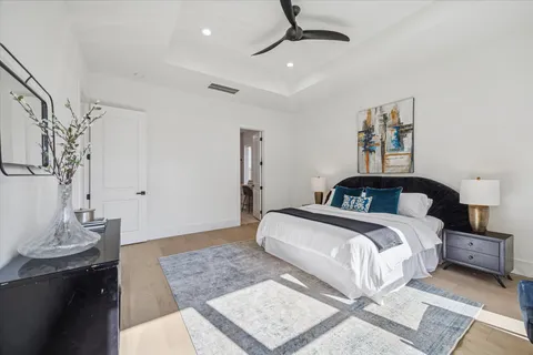 $699,900 | 6634 Sylvan Road, Houston, TX 77023