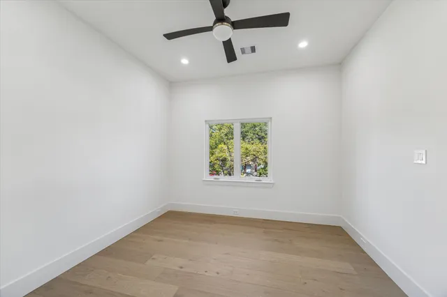 $699,900 | 6634 Sylvan Road, Houston, TX 77023