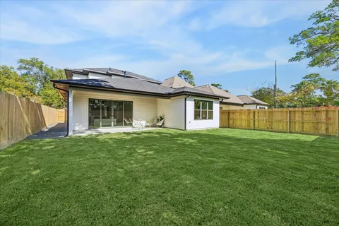 $699,900 | 6634 Sylvan Road, Houston, TX 77023