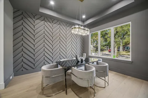 $699,900 | 6634 Sylvan Road, Houston, TX 77023