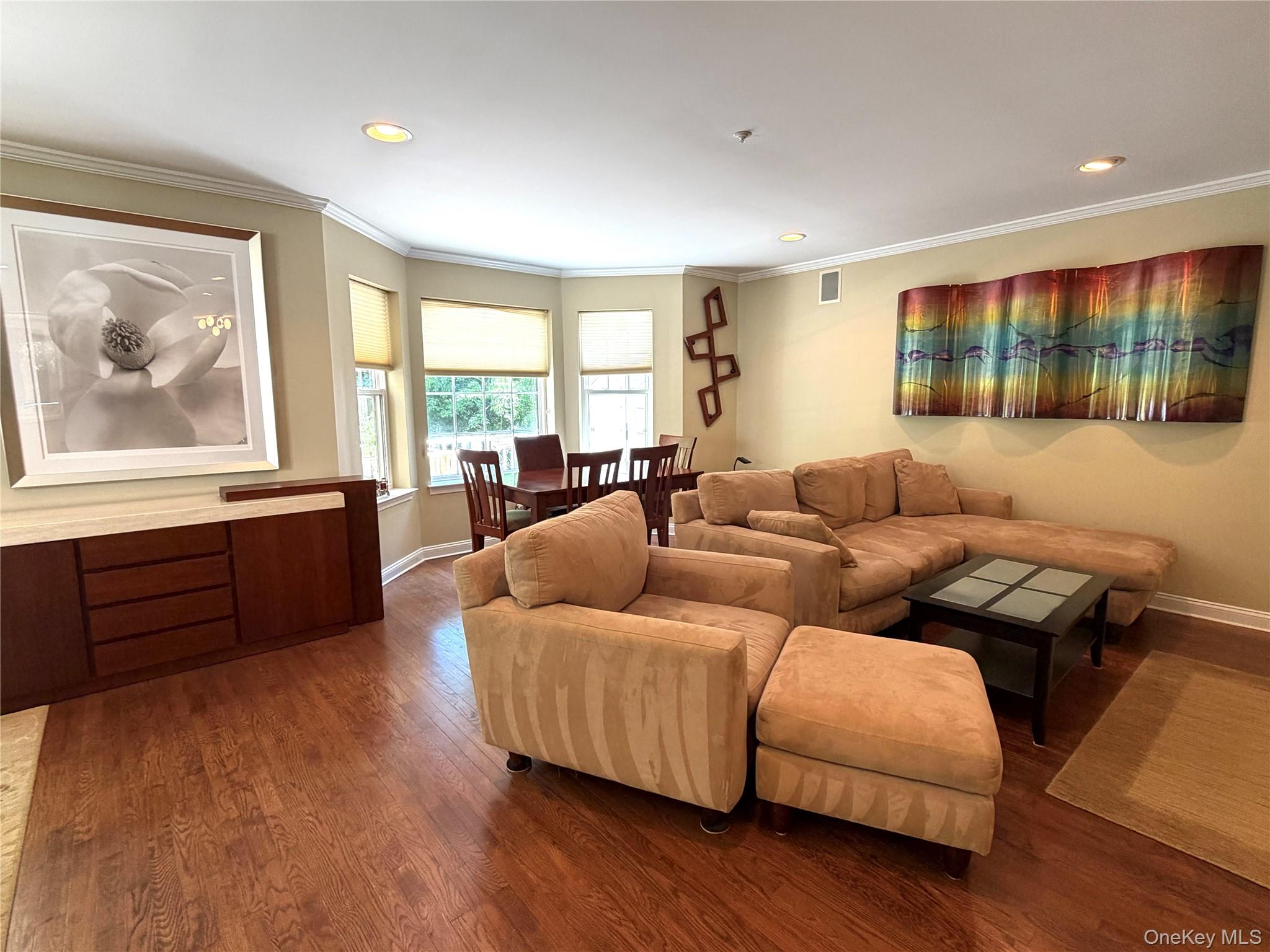 121 Winding Ridge Road White Plains, NY 10603 - Photo 14 of 43