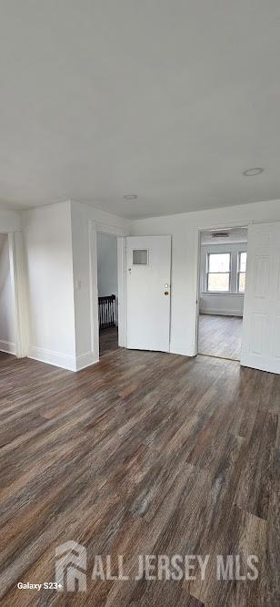 212 3rd Street Newark, NJ 07107 - Photo 8 of 29