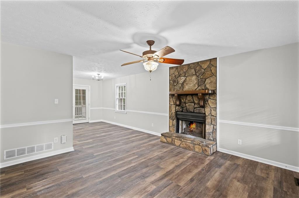 1925 Morgan Trace Canton, GA 30115 - Photo 5 of 32